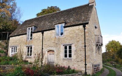 Czy celuloza nadaje się do ocieplania starych domów? Analiza trwałości i efektywności