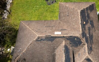 Jak znaleźć przeciek w dachu i skutecznie go naprawić? Kompletny przewodnik dla właścicieli domów