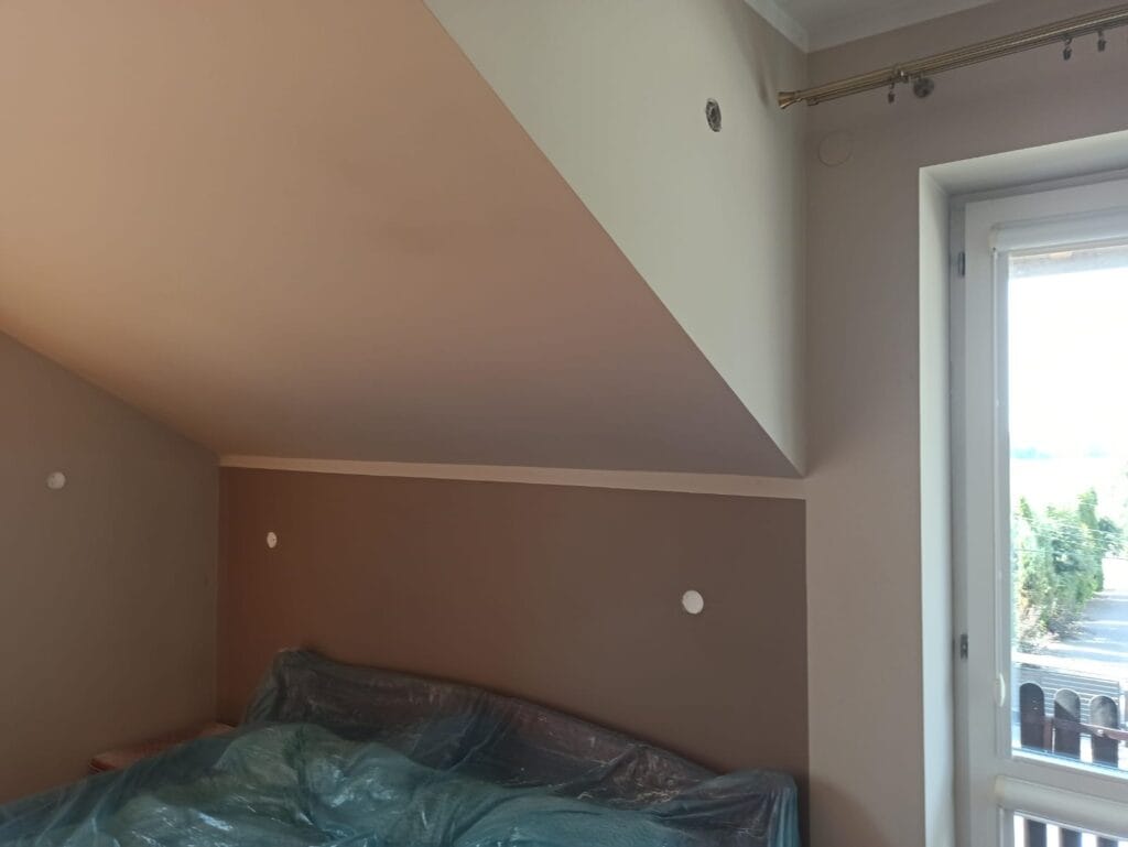 ocieplanie_celulozą_przez_płytę_g-k